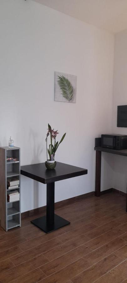 פישינאס Casa Janas Affittacamere Bed & Breakfast מראה חיצוני תמונה